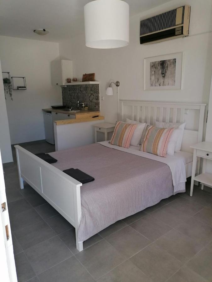 Studios Margaret, Poros Island Poros Town Esterno foto